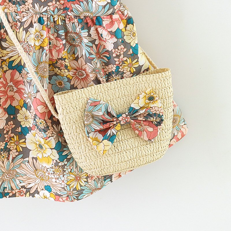 Kinderkleid mit Blumenmuster inkl. Tasche