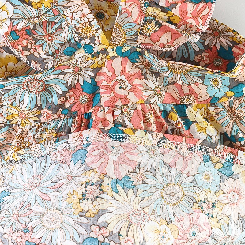 Kinderkleid mit Blumenmuster inkl. Tasche
