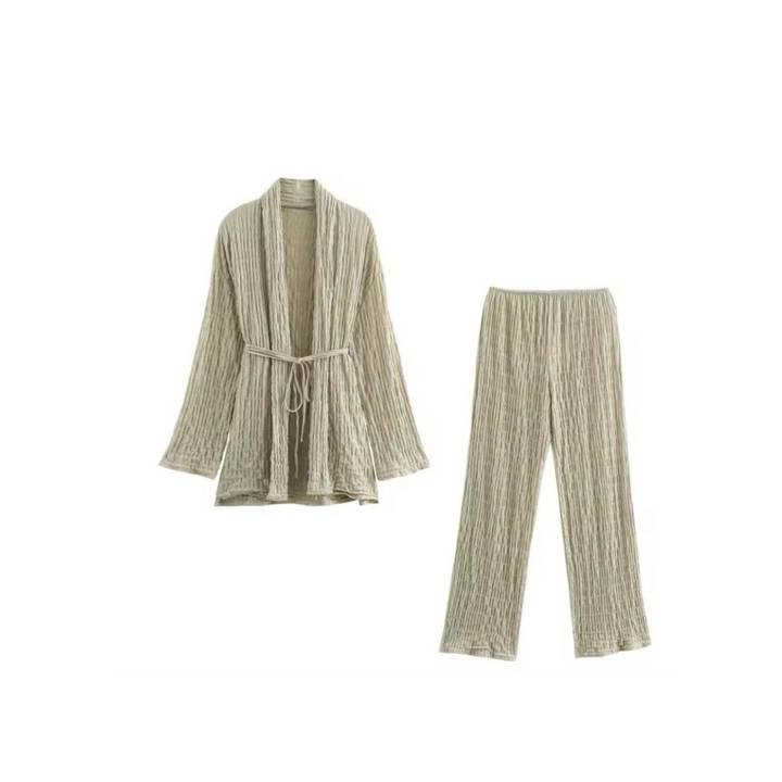 Beiges Loungewear-Set mit Strickjacke und Hose