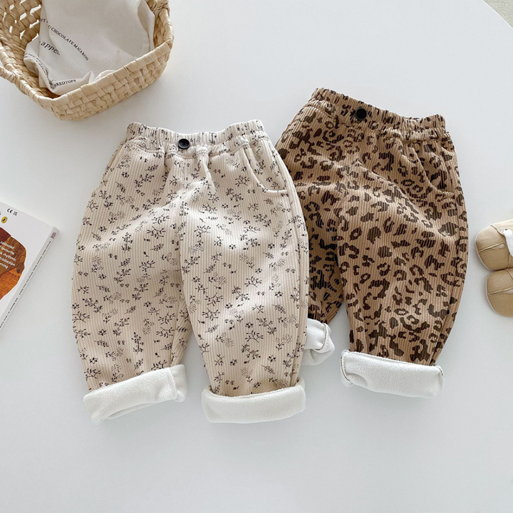 Kinderhose mit Leo-Print