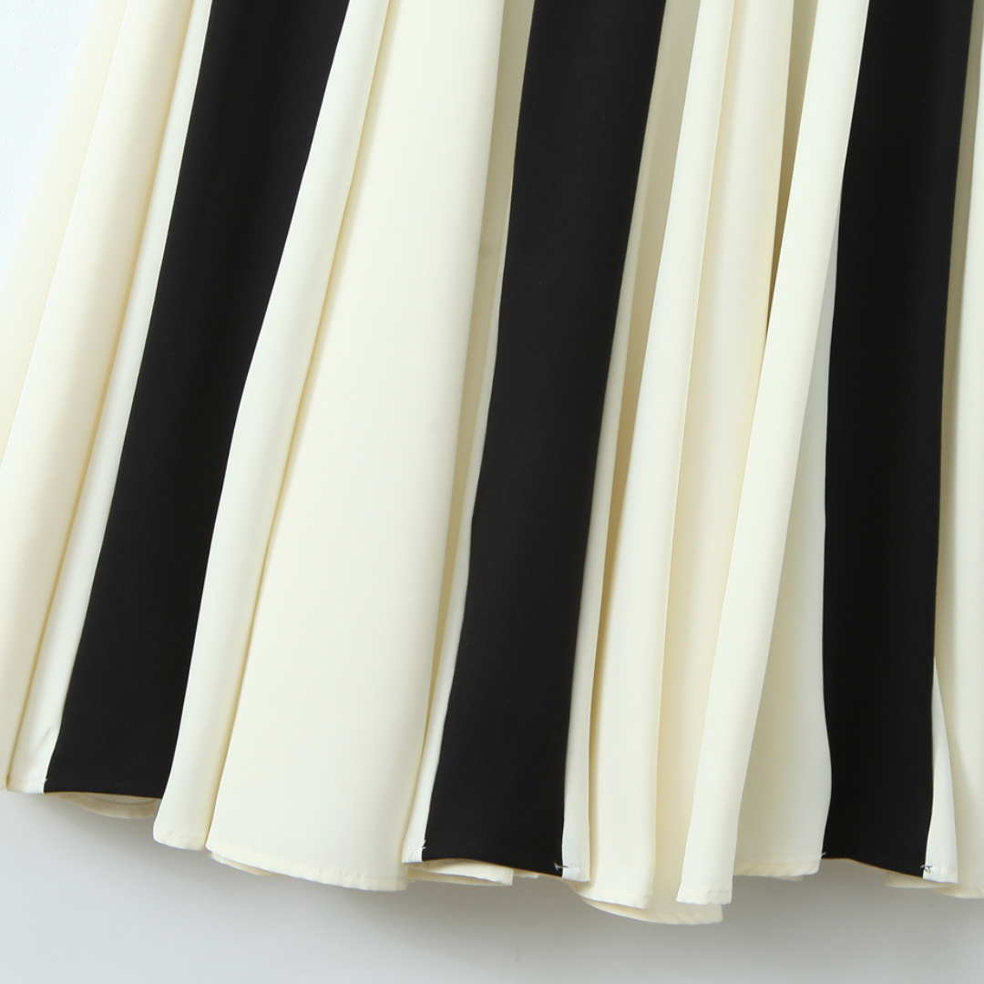 Schwarz-Weißes Kleid mit Kontrasteinsätzen