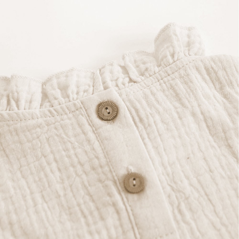 Wollpullover mit Rüschen